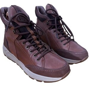 Earth Women's Lace Up Boots - Brown
